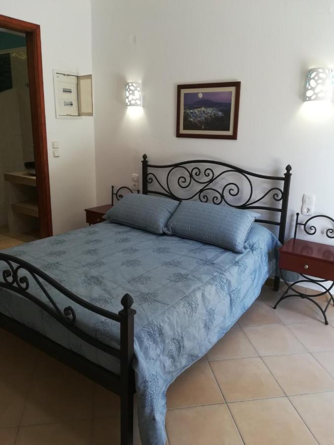 Leonidas Apartments คามารี ภายนอก รูปภาพ