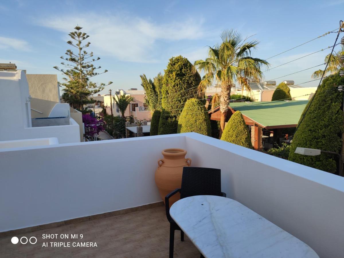 Leonidas Apartments คามารี ภายนอก รูปภาพ