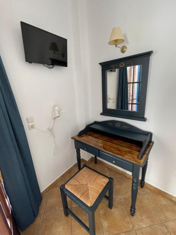 Leonidas Apartments คามารี ภายนอก รูปภาพ