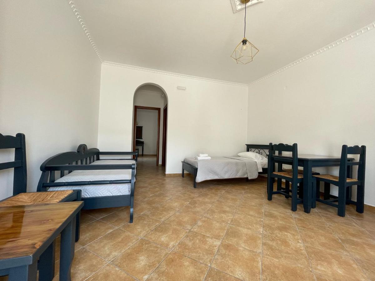 Leonidas Apartments คามารี ภายนอก รูปภาพ