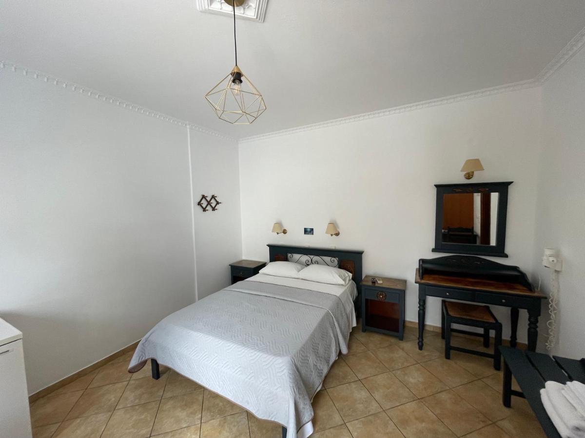 Leonidas Apartments คามารี ภายนอก รูปภาพ