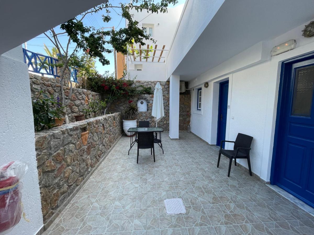 Leonidas Apartments คามารี ภายนอก รูปภาพ