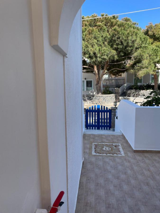 Leonidas Apartments คามารี ภายนอก รูปภาพ