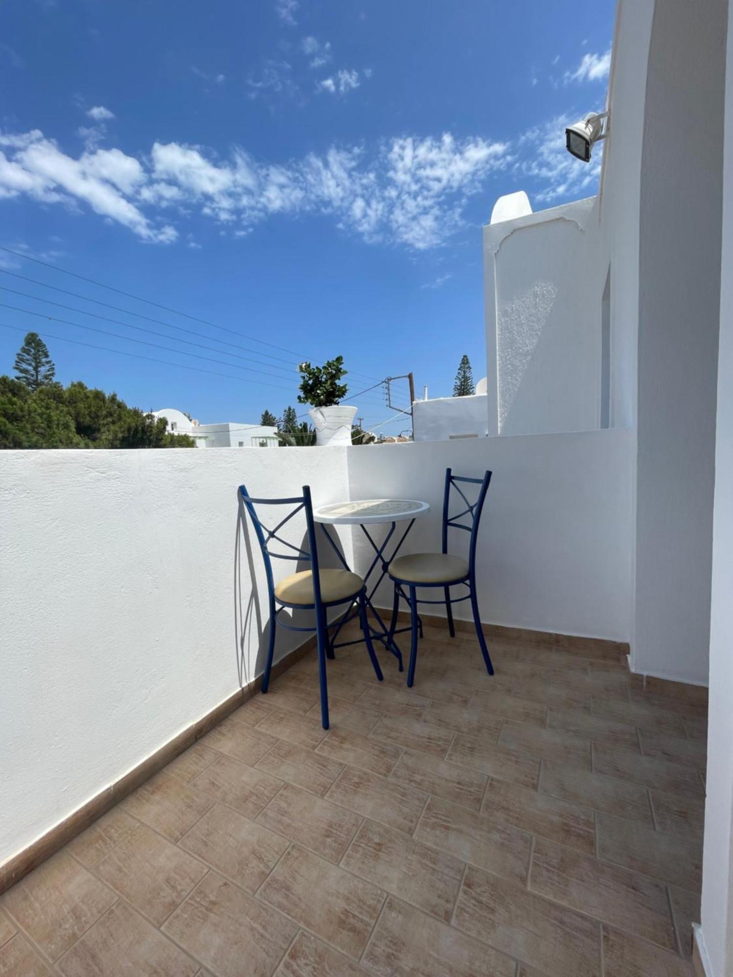 Leonidas Apartments คามารี ภายนอก รูปภาพ